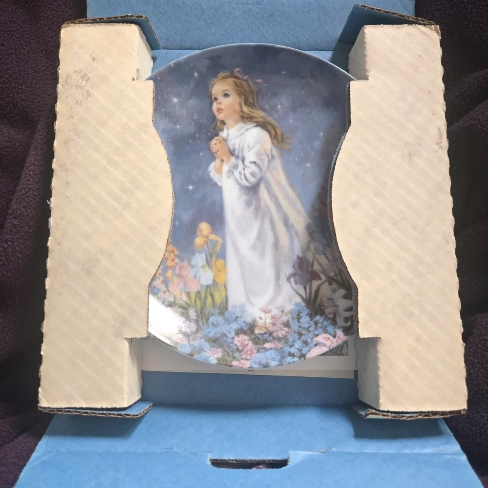John McClelland 'Twinkle, Twinkle, Little Star' Collector Plate-NWT